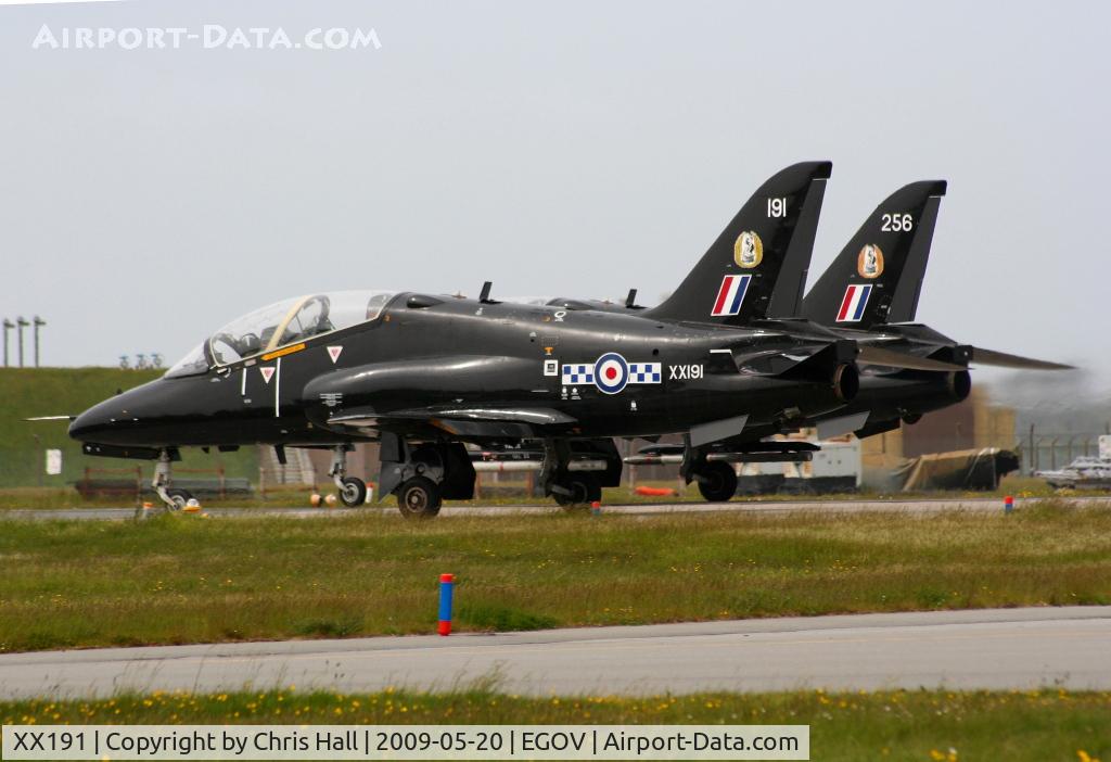 XX191, 1977 Hawker Siddeley Hawk T.1A C/N 038/312038, along with XX256 of No 4 FTS/19(R) Sqn