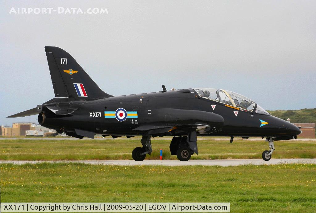 XX171, 1977 Hawker Siddeley Hawk T.1 C/N 018/312018, RAF No 4 FTS/208(R) Sqn