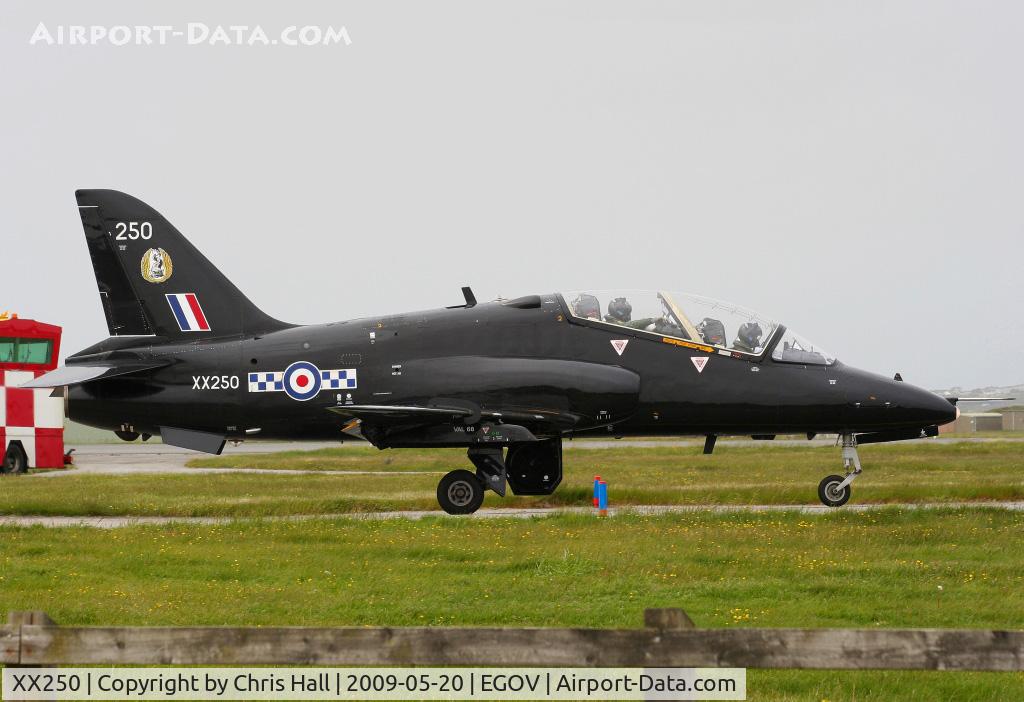 XX250, 1978 Hawker Siddeley Hawk T.1 C/N 086/312086, RAF No 4 FTS/19(R) Sqn