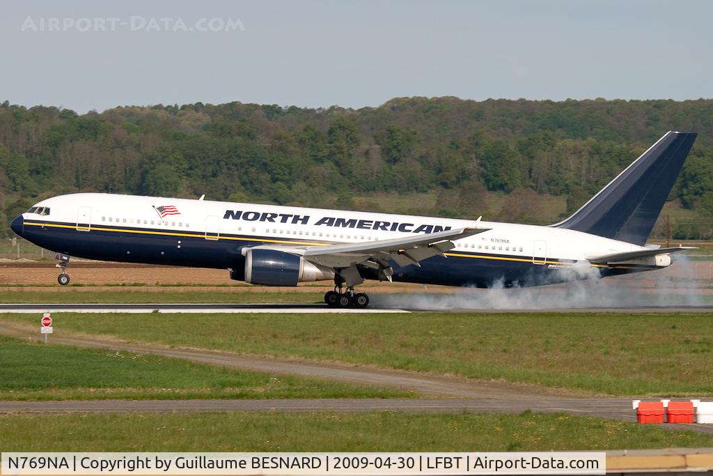 N769NA, 1996 Boeing 767-304/ER C/N 28039, Landing 20