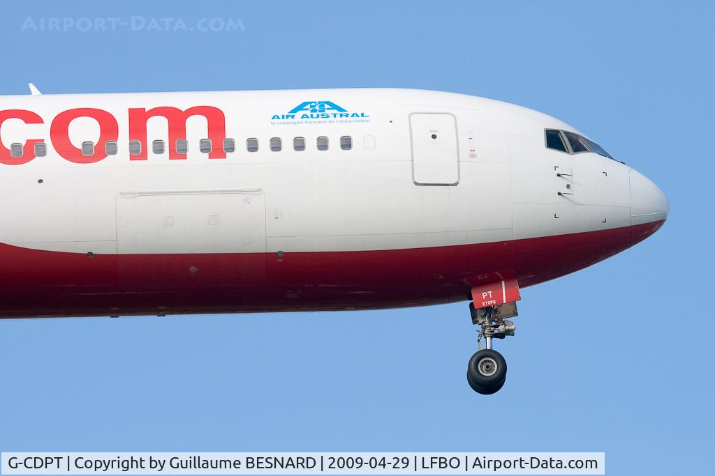G-CDPT, 2000 Boeing 767-319 C/N 29388, Cockpit close-up