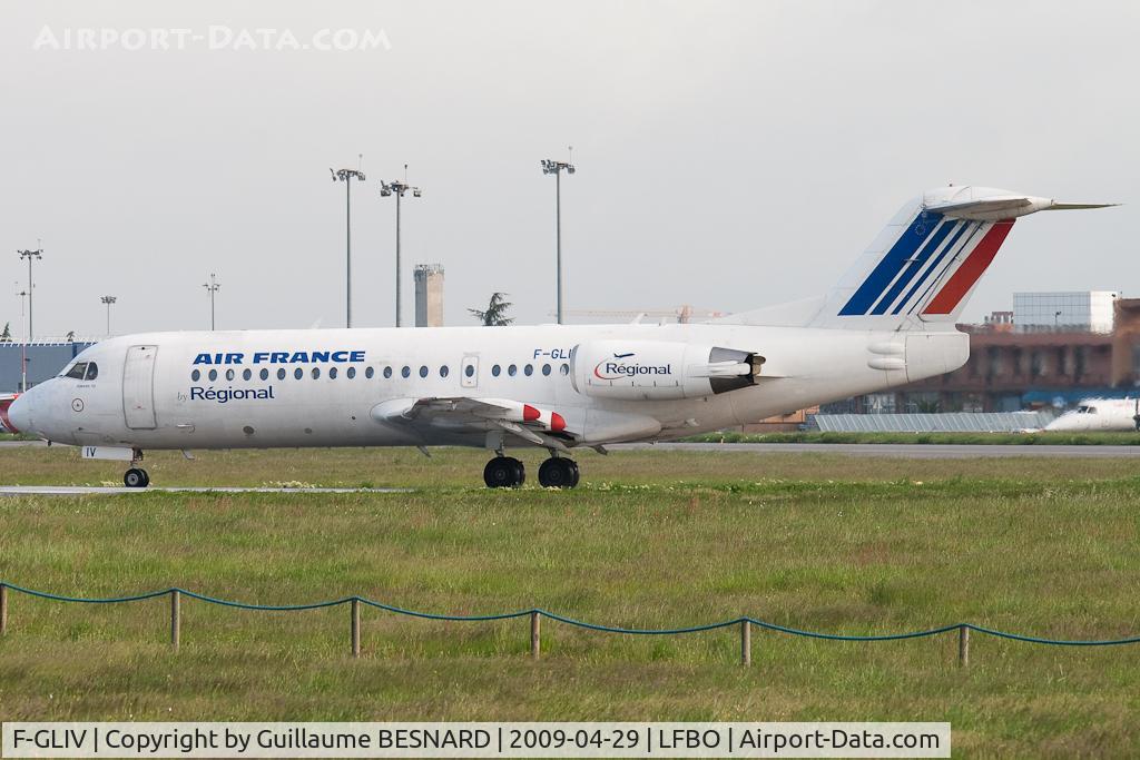 F-GLIV, 1995 Fokker 70 (F-28-0070) C/N 11556, Take off 32R