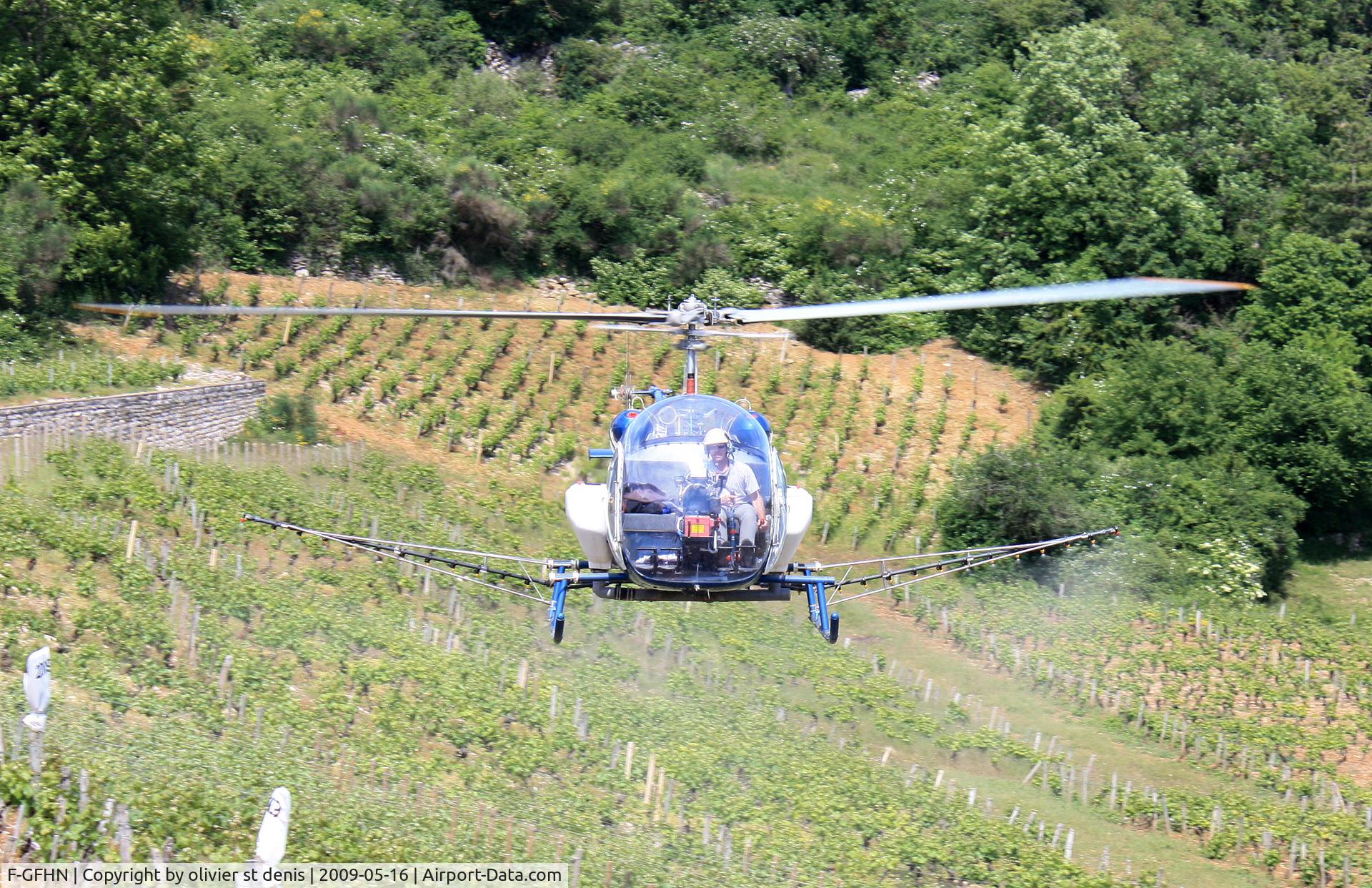 F-GFHN, Bell 47G-2 C/N 1489, morey st denis may 2009