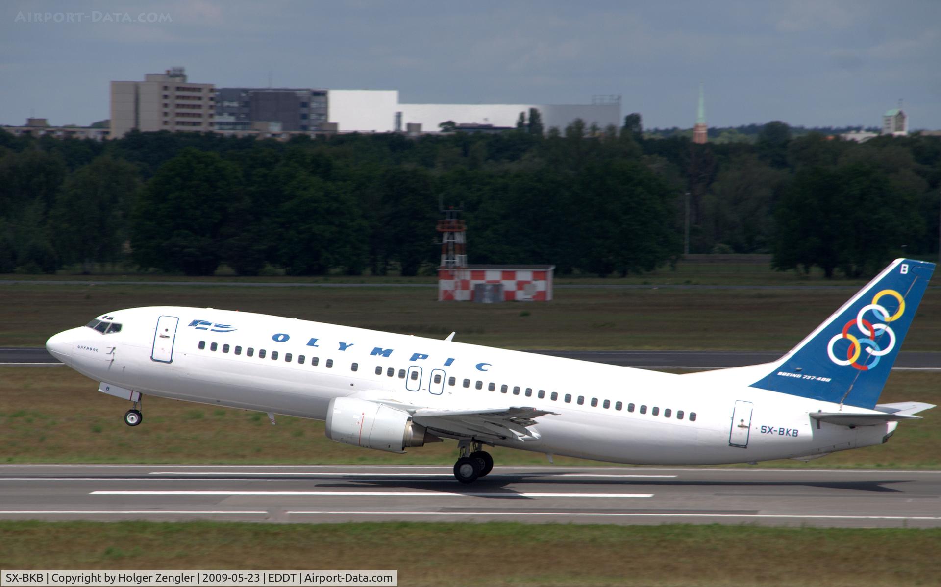 SX-BKB, 1991 Boeing 737-484 C/N 25314/2124, Flight OA 162 is leaving TXL with destination Athens