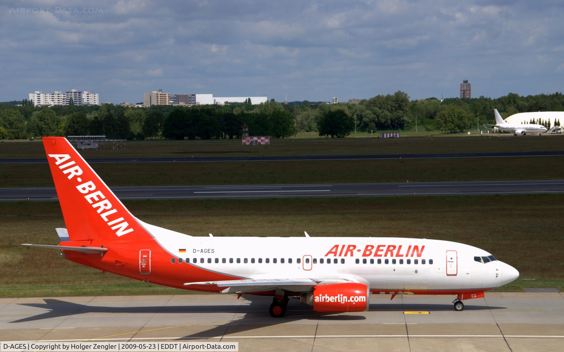 D-AGES, 1998 Boeing 737-75B C/N 28108, Flight AB 6191 has been pushed out for take off to Munich