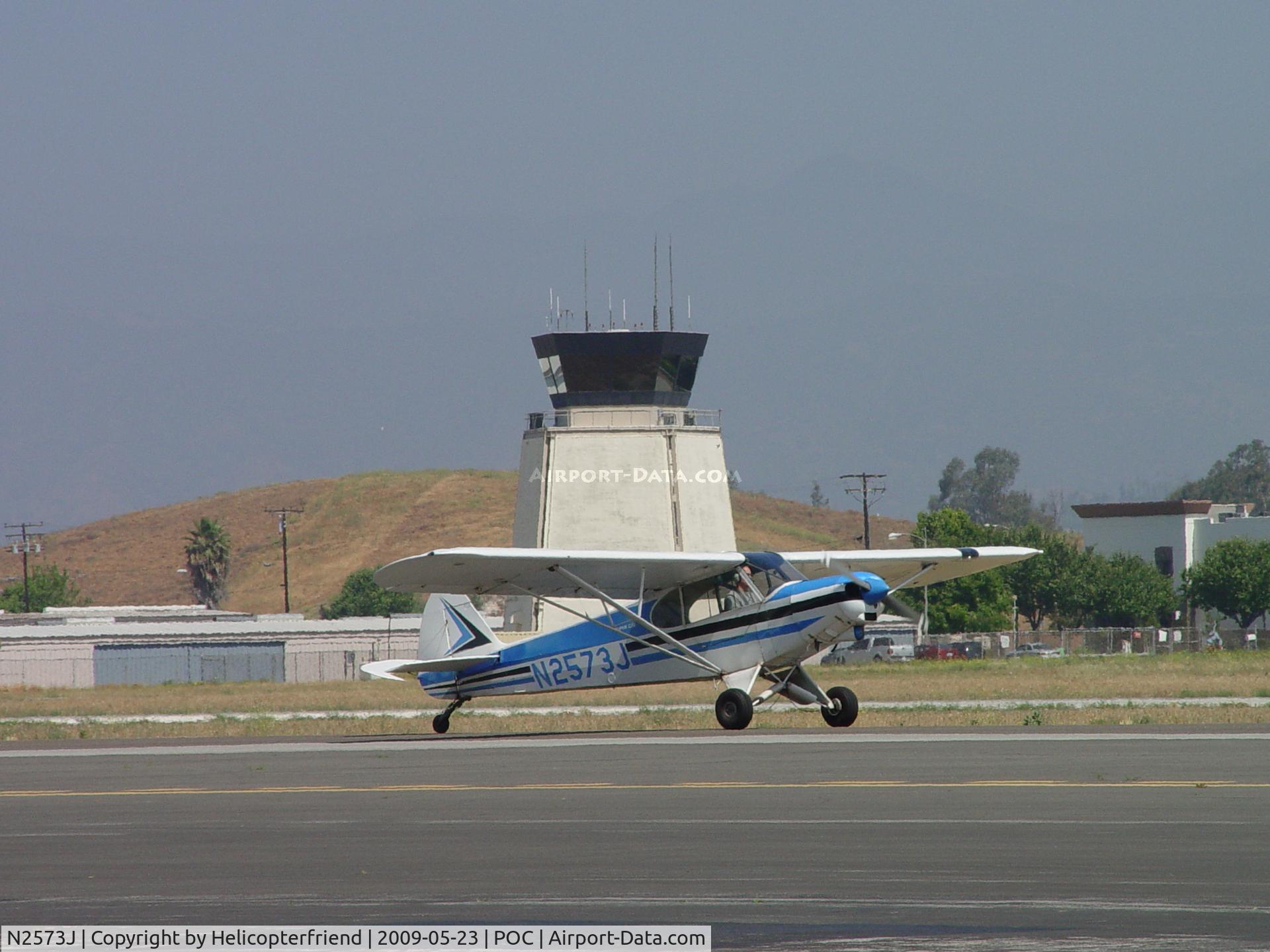 N2573J, 1979 Piper PA-18-150 Super Cub C/N 18-7909132, Taxiing for take off