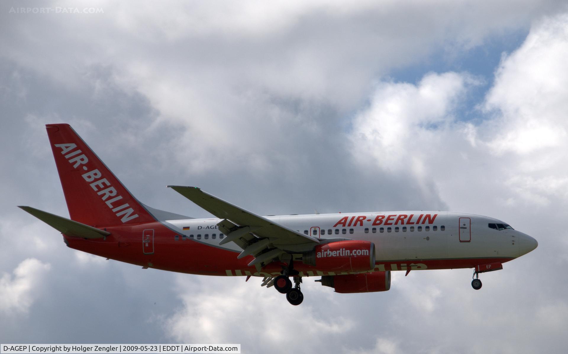 D-AGEP, 1998 Boeing 737-75B C/N 28102, Flight AB 6438 from Dusseldorf is on the way down to TXL