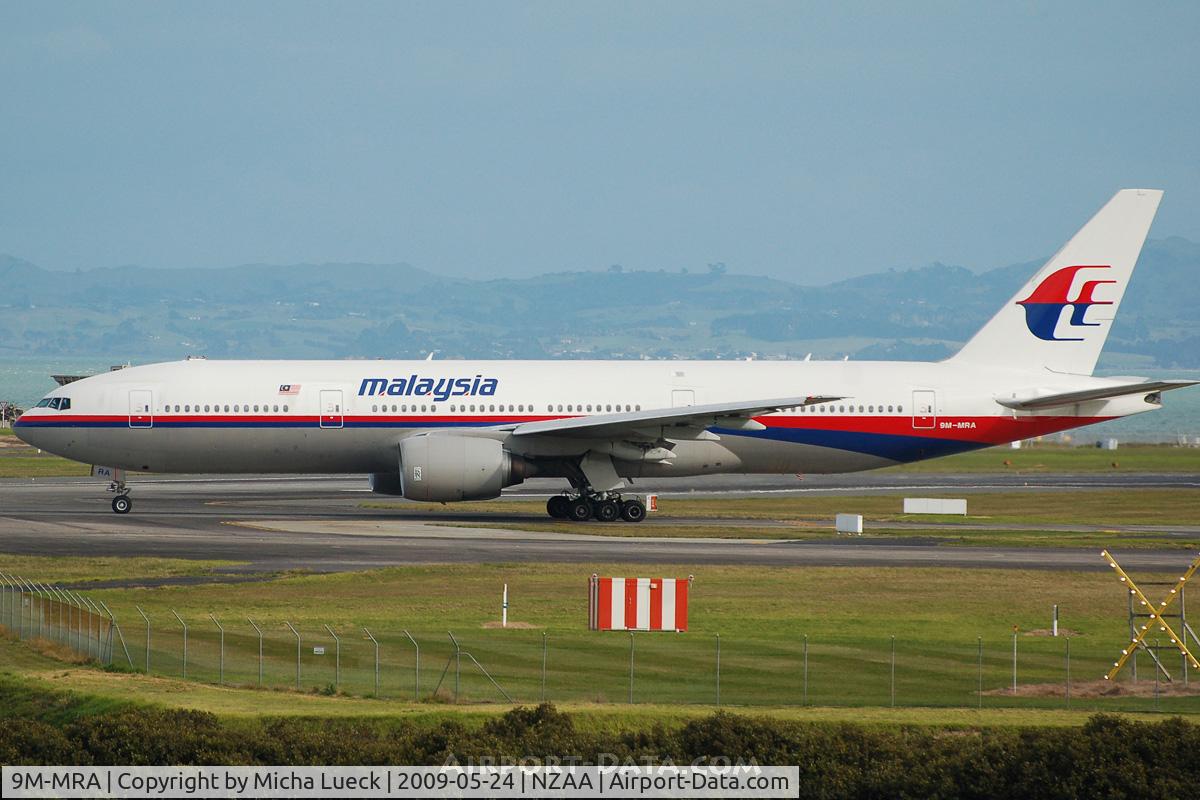 9M-MRA, 1997 Boeing 777-2H6/ER C/N 28408, Turning onto the runway