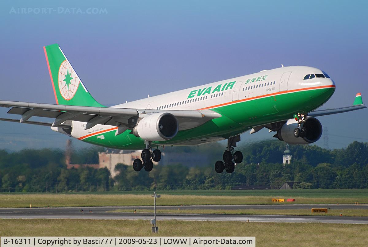 B-16311, 2005 Airbus A330-203 C/N 693, Short final from bangkok