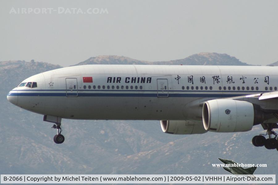 B-2066, 2000 Boeing 777-2J6 C/N 29745, Air China