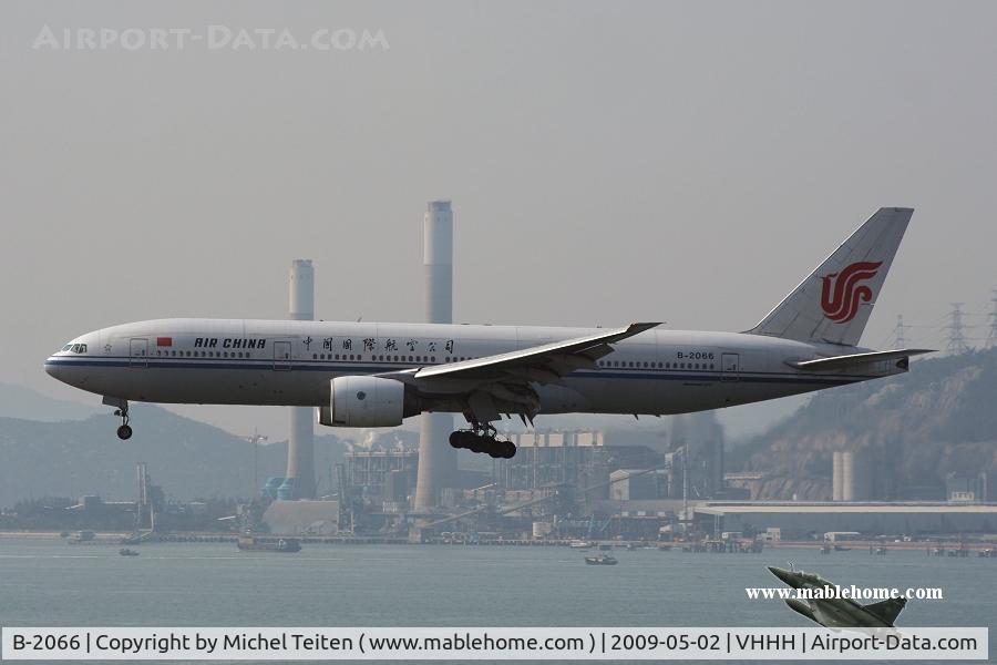 B-2066, 2000 Boeing 777-2J6 C/N 29745, Air China