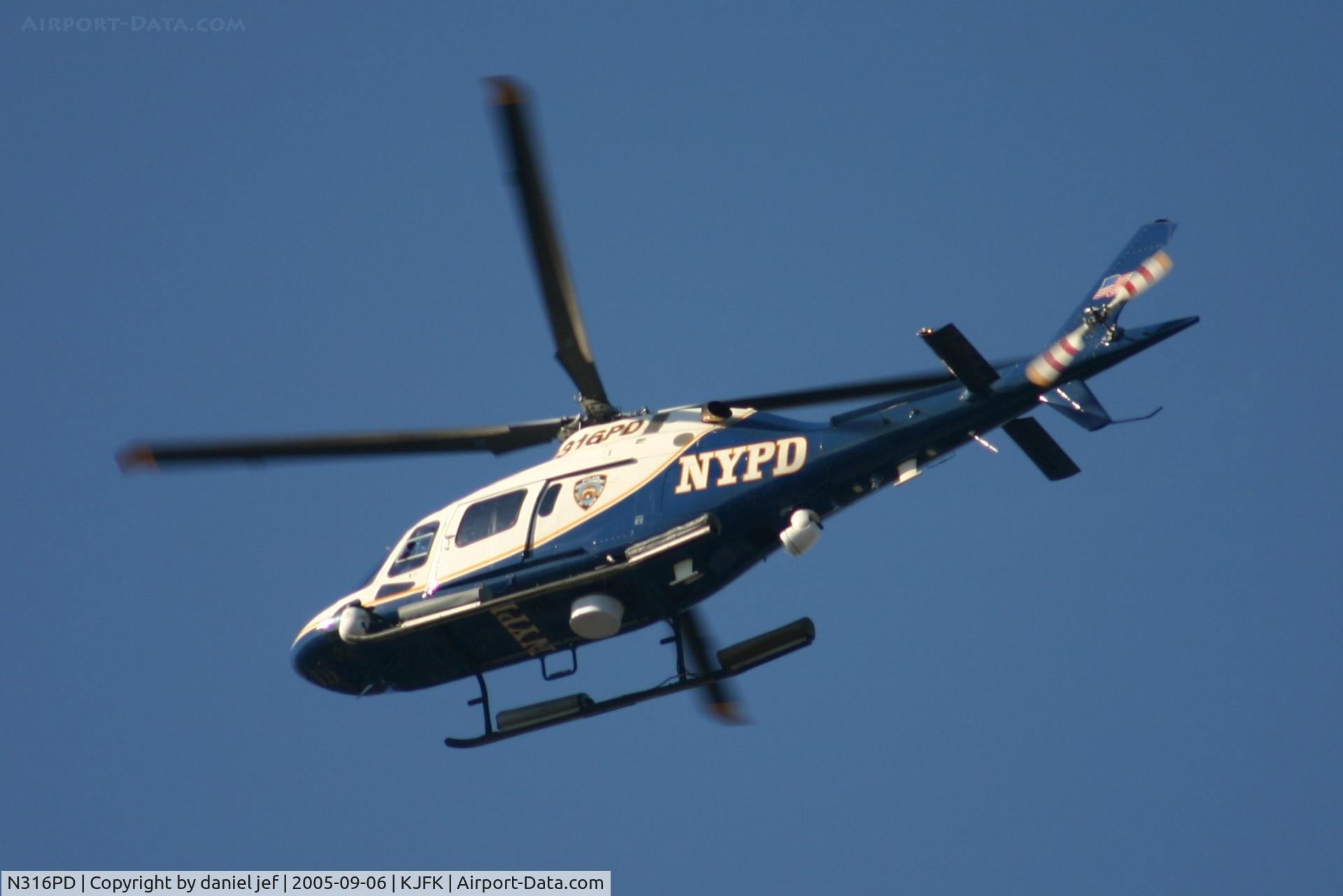 N316PD, 2003 Agusta A-119 C/N 14038, on patrol
