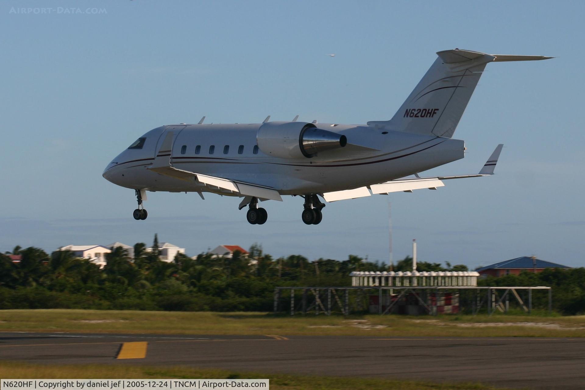 N620HF, 1988 Canadair Challenger 601-3A (CL-600-2B16) C/N 5021, Landing 10