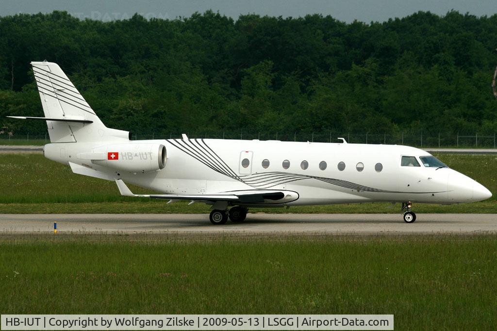 HB-IUT, 1999 Israel Aircraft Industries IAI-1126 Galaxy C/N 007, visitor
