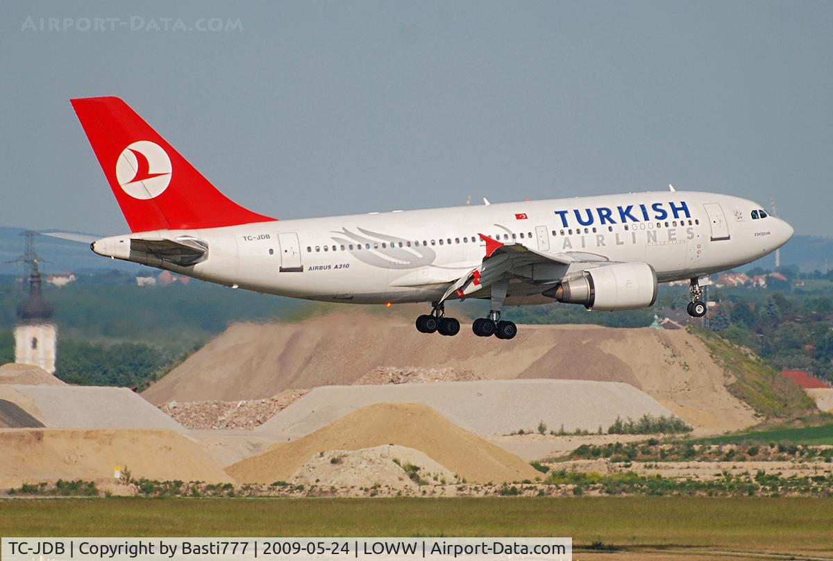 TC-JDB, 1989 Airbus A310-304 C/N 497, Turkish airlines with A310 in vienna