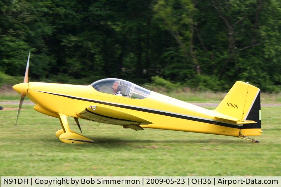 N91DH, 2004 Vans RV-6 C/N 20027, Arriving at the Riverside breakfast fly-in at Zanesville, Ohio.