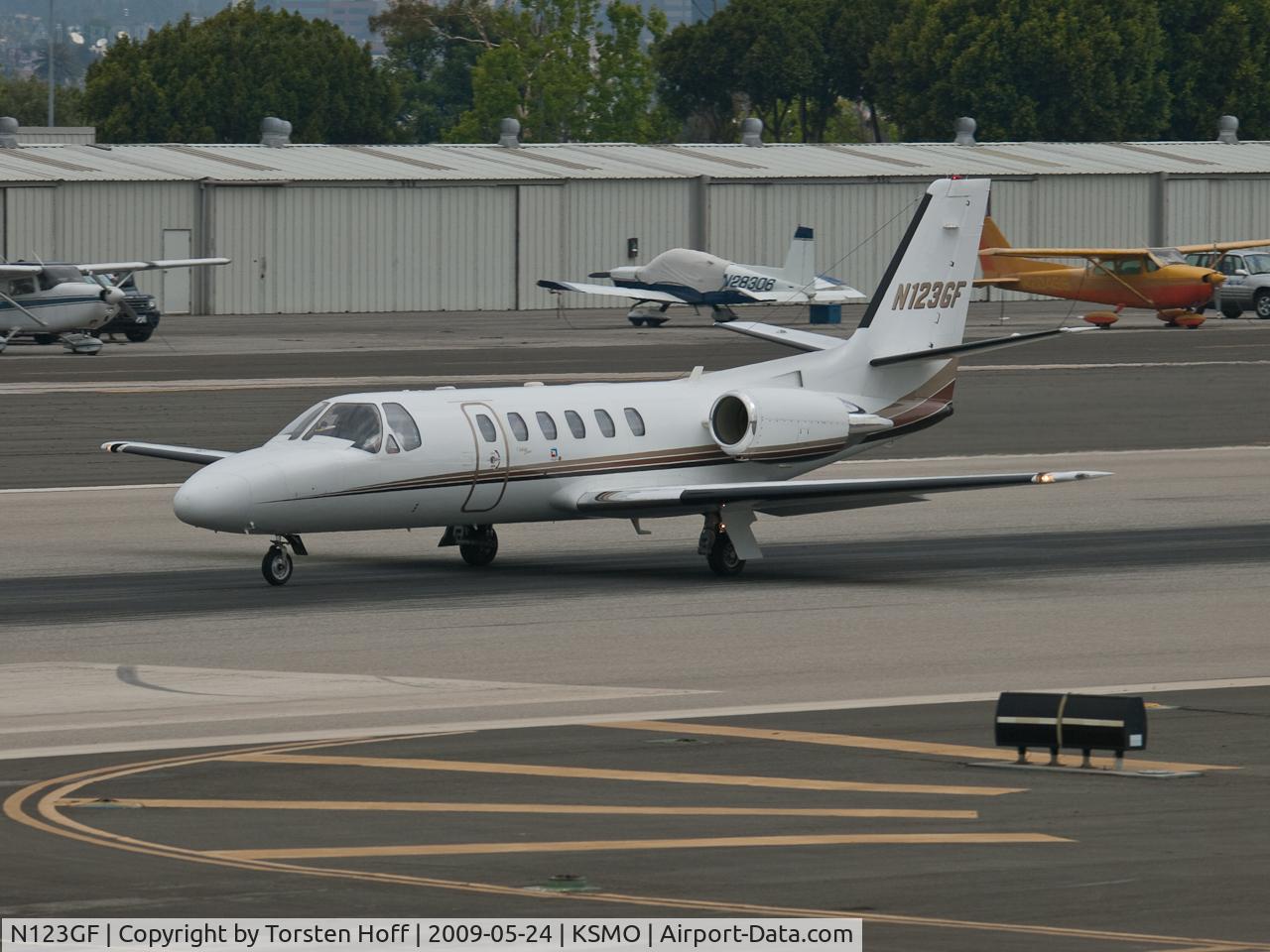 N123GF, 1997 Cessna 550 Citation Bravo C/N 550-0817, N123GF departing from RWY 21