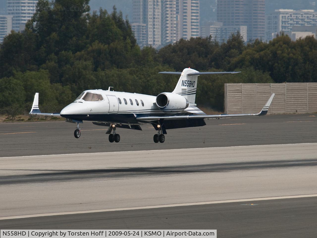 N558HD, 2001 Learjet Inc 31A C/N 230, N558HD arriving on RWY 21