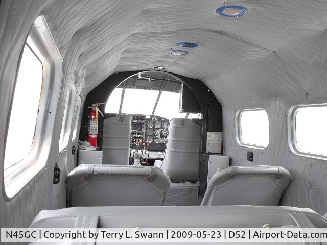 N45GC, 1954 Beech C-45H Expeditor C/N AF-469, Looking inside the aircraft.