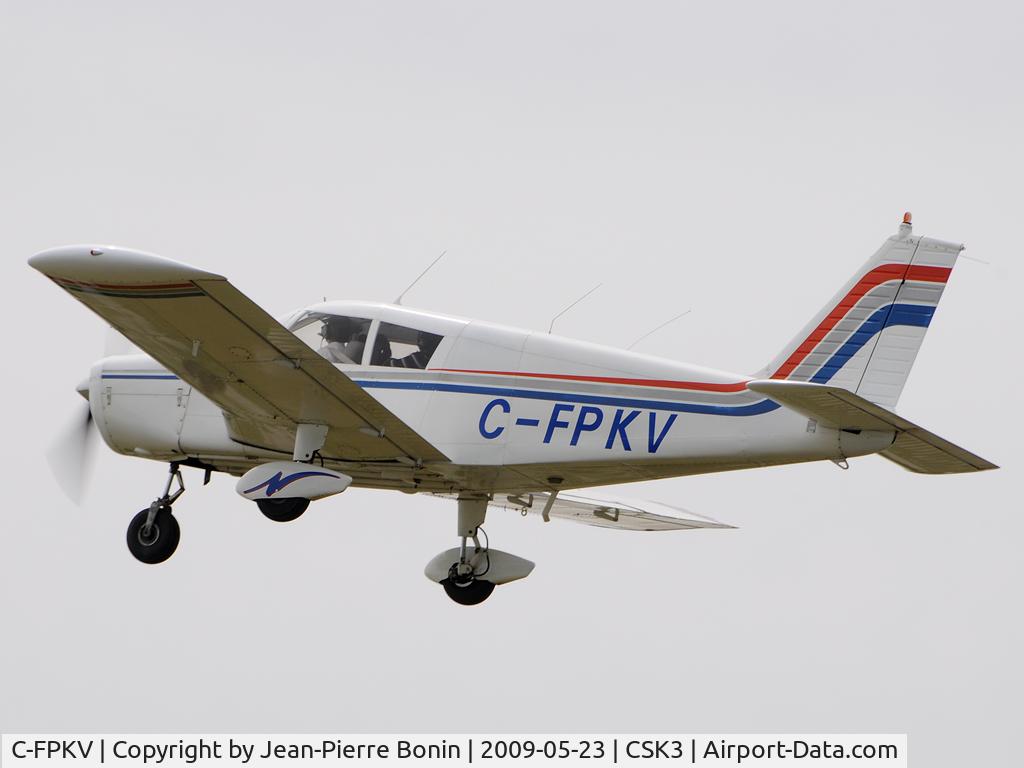 C-FPKV, 1971 Piper PA-28-140 C/N 28-7125531, Au décollage pour Opération Enfant Soleil