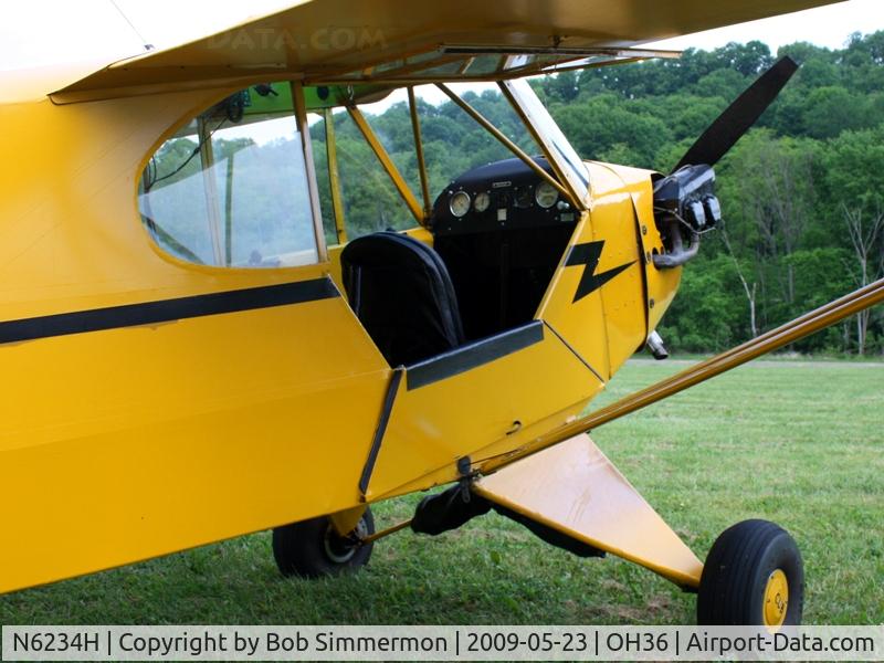 N6234H, 1946 Piper J3C-65 Cub C/N 19408, Riverside breakfast fly-in at Zanesville, Ohio