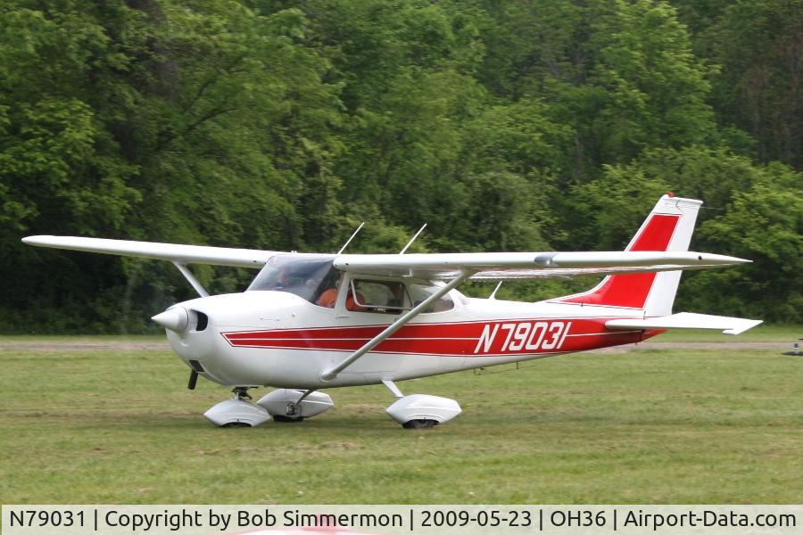 N79031, 1968 Cessna 172K Skyhawk C/N 17257826, Arriving at the Riverside breakfast fly-in at Zanesville, Ohio.