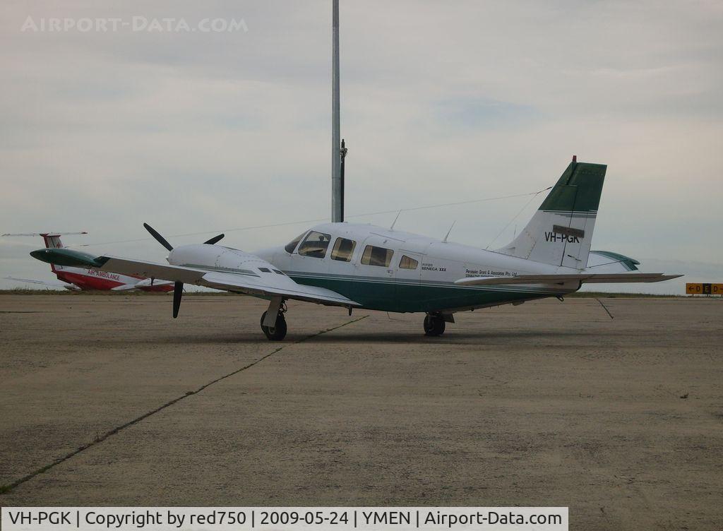 VH-PGK, 1981 Piper PA-34-220T C/N 34-8133064, Seneca III VH-PGK