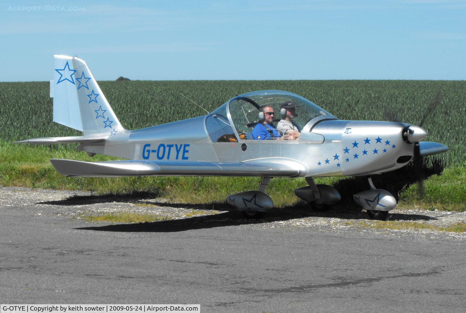 G-OTYE, 2002 Aerotechnik EV-97 Eurostar C/N PFA 315-13858, Visiting aircraft at Little Snoring Fly-In