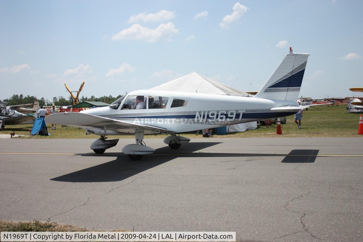 N1969T, 1971 Piper PA-28-180 C/N 28-7105199, Piper 28-180