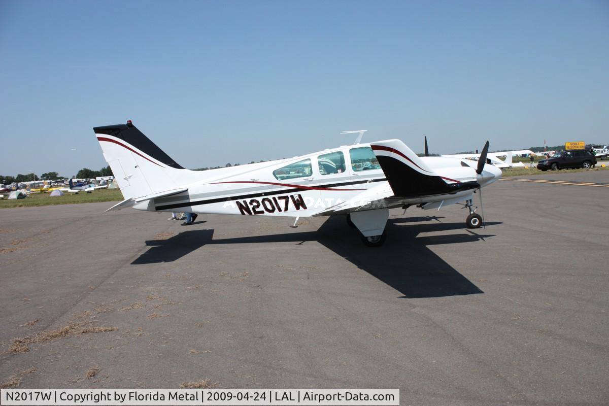 N2017W, 1965 Beech C55 Baron (95-C55) C/N TE-12, Beech 95-C55