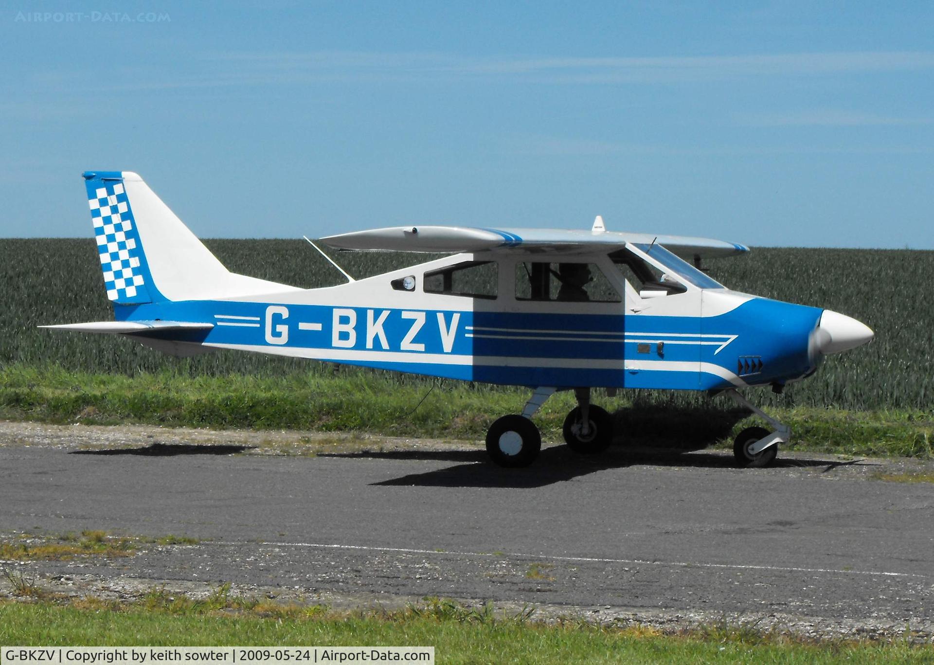 G-BKZV, 1972 Bede BD-4 C/N 380, Visiting aircraft at Little Snoring Fly-In