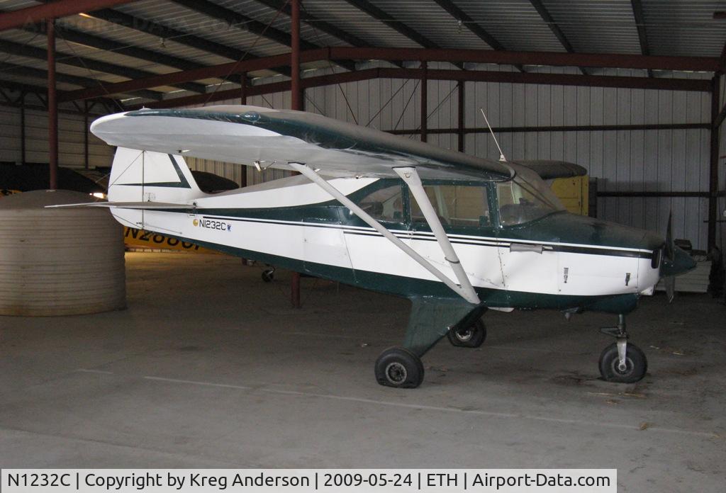 N1232C, 1953 Piper PA-22-135 Tri-Pacer C/N 22-1036, A Tri-Pacer, one of my alltime favorite aircraft, in poor condition.