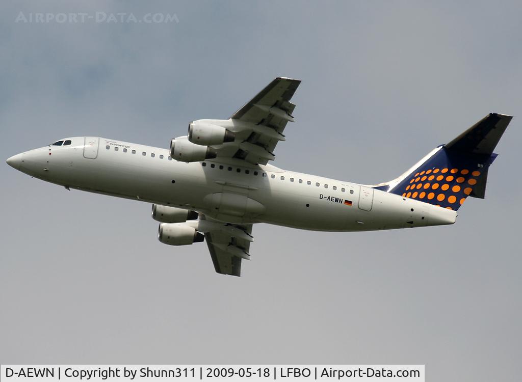 D-AEWN, 1990 British Aerospace BAe.146-300 C/N E3158, Take off rwy 32R