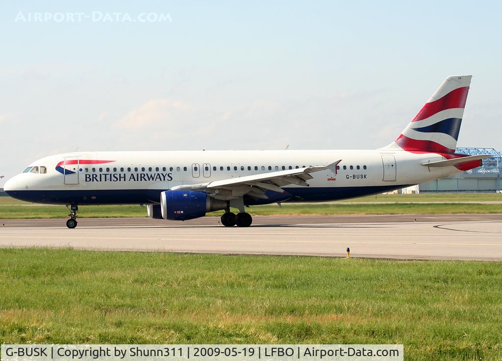 G-BUSK, 1990 Airbus A320-211 C/N 120, Taxiing to the terminal...