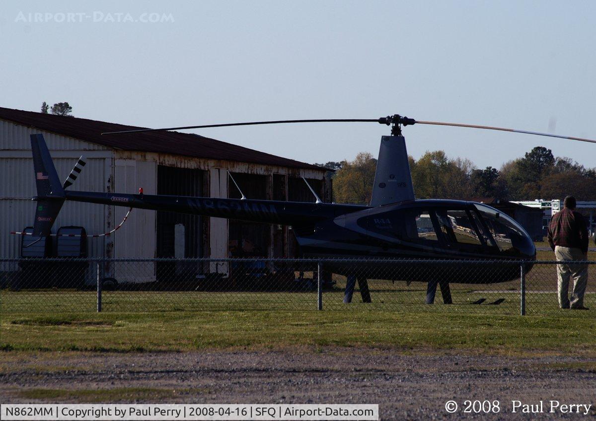 N862MM, 2006 Robinson R44 II C/N 11350, Preflight on the helo