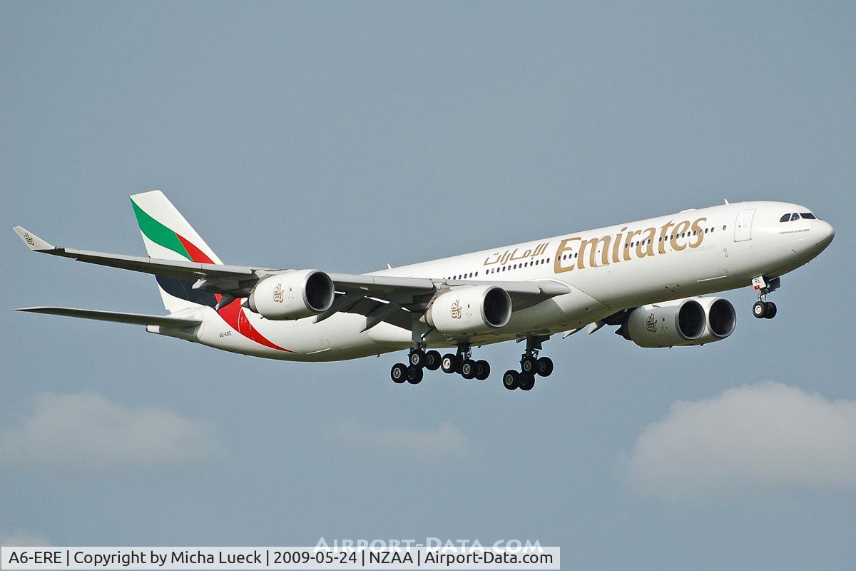 A6-ERE, 2004 Airbus A340-541 C/N 572, On finals