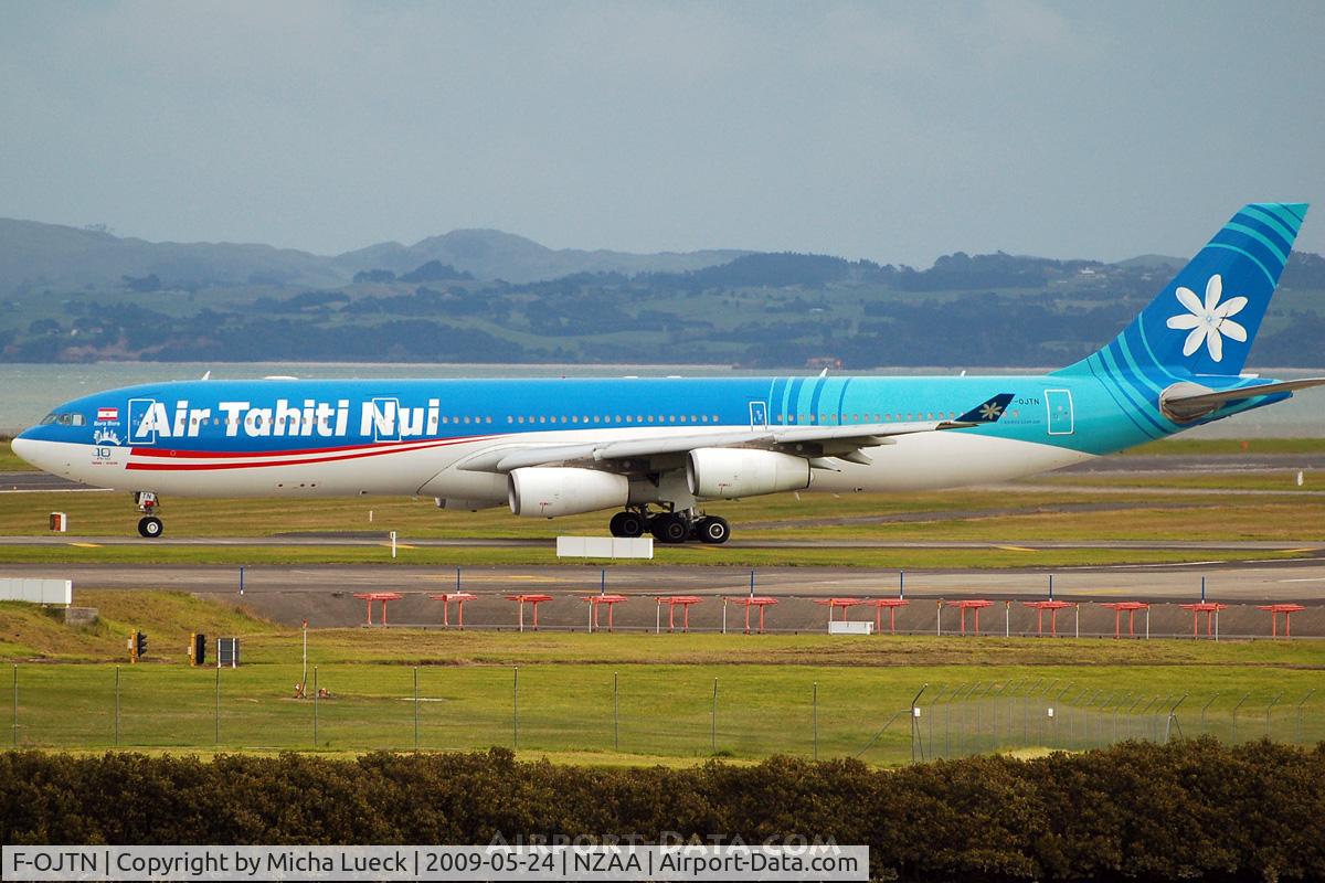 F-OJTN, 2001 Airbus A340-313 C/N 395, Turning onto the runway