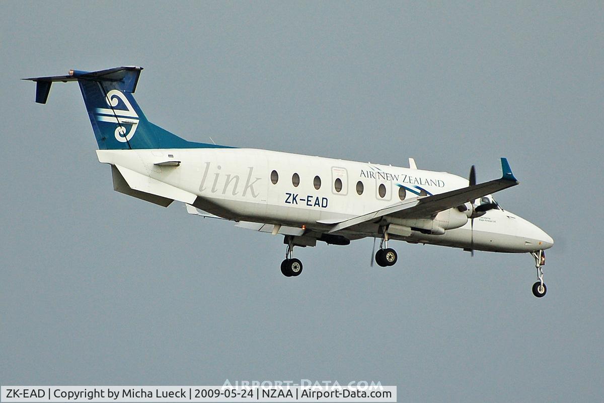 ZK-EAD, 2001 Beech 1900D C/N UE-427, On finals