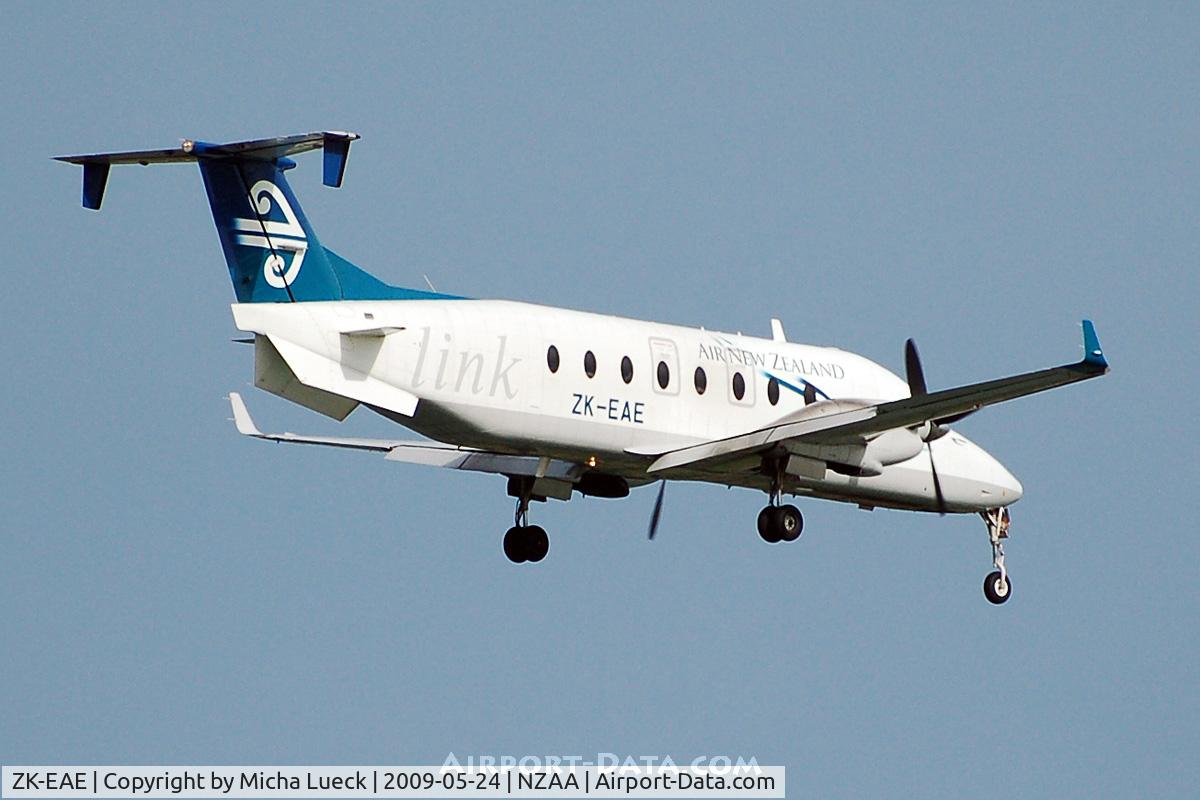 ZK-EAE, 2001 Beech 1900D C/N UE-428, On finals
