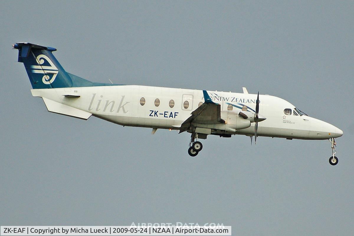 ZK-EAF, 2001 Raytheon 1900D C/N UE-429, On finals