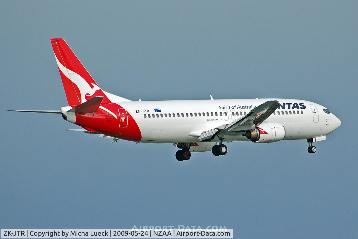 ZK-JTR, 1992 Boeing 737-476 C/N 24439, On finals