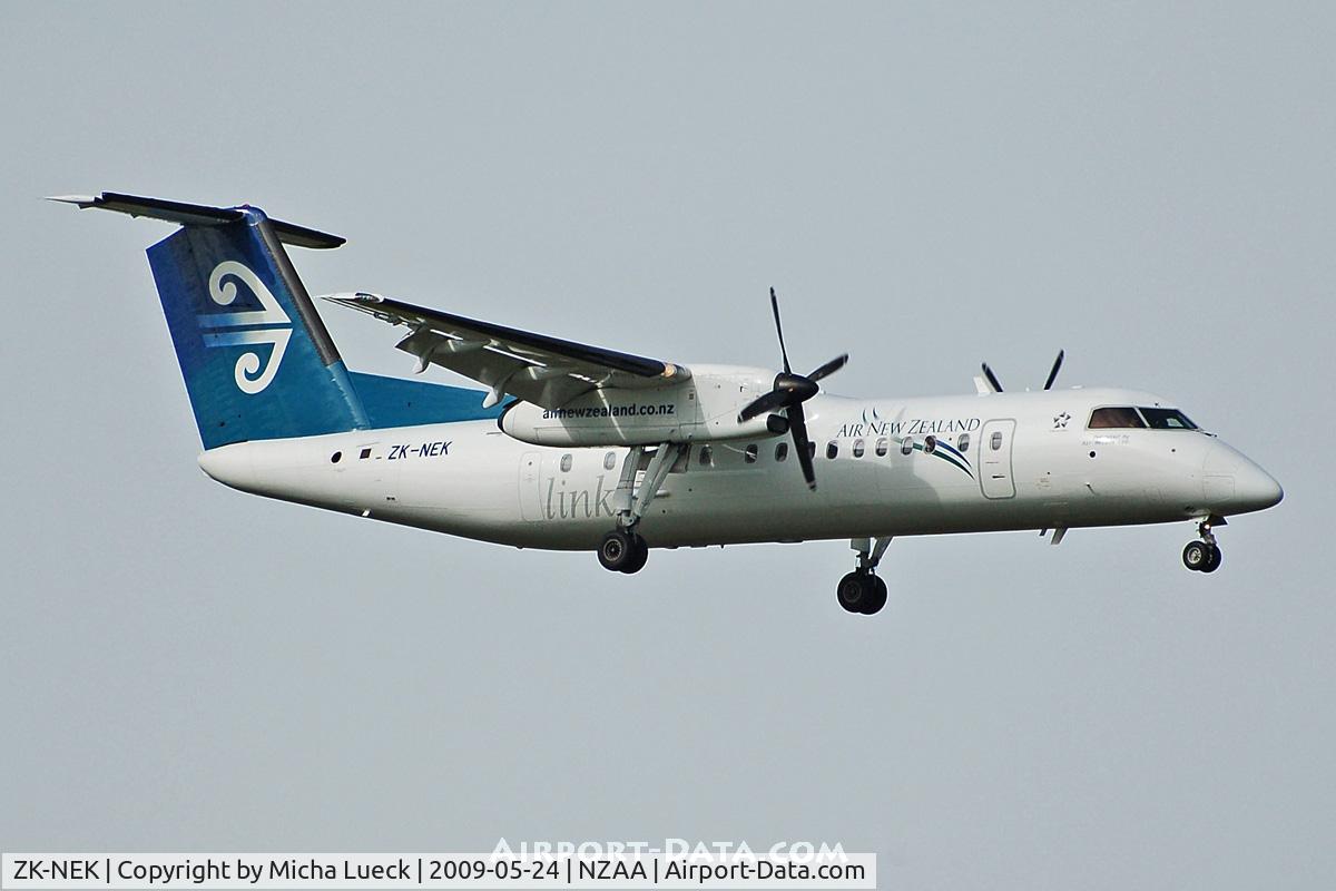 ZK-NEK, 2006 De Havilland Canada DHC-8-311 Dash 8 C/N 629, On finals