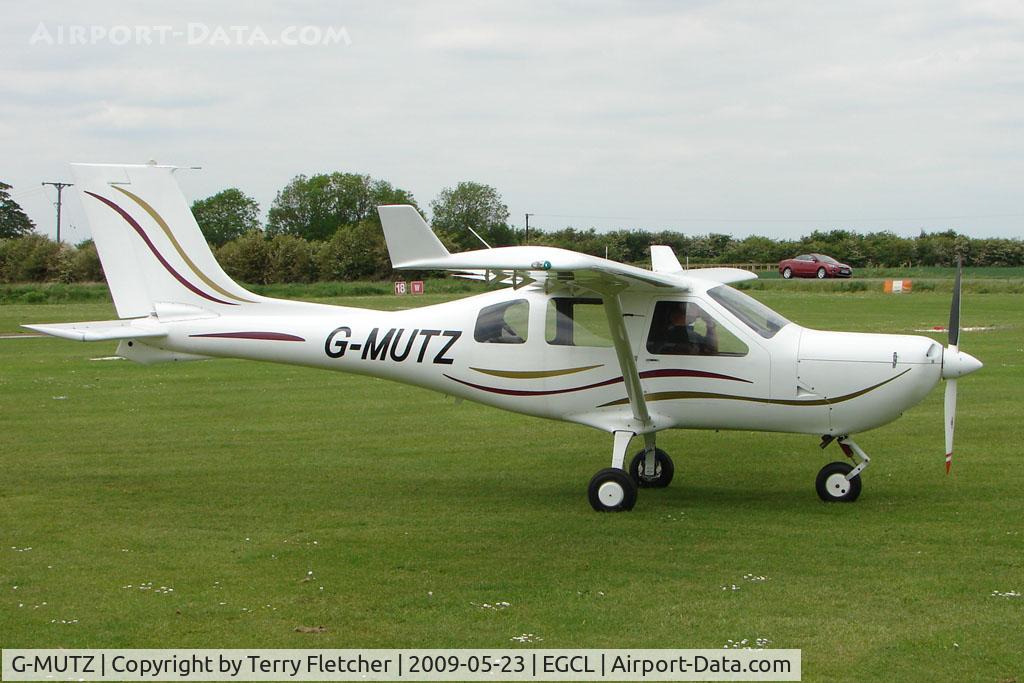 G-MUTZ, 2005 Jabiru J430 C/N PFA 336-14171, Jabiru J430 at Fenland in May 2009