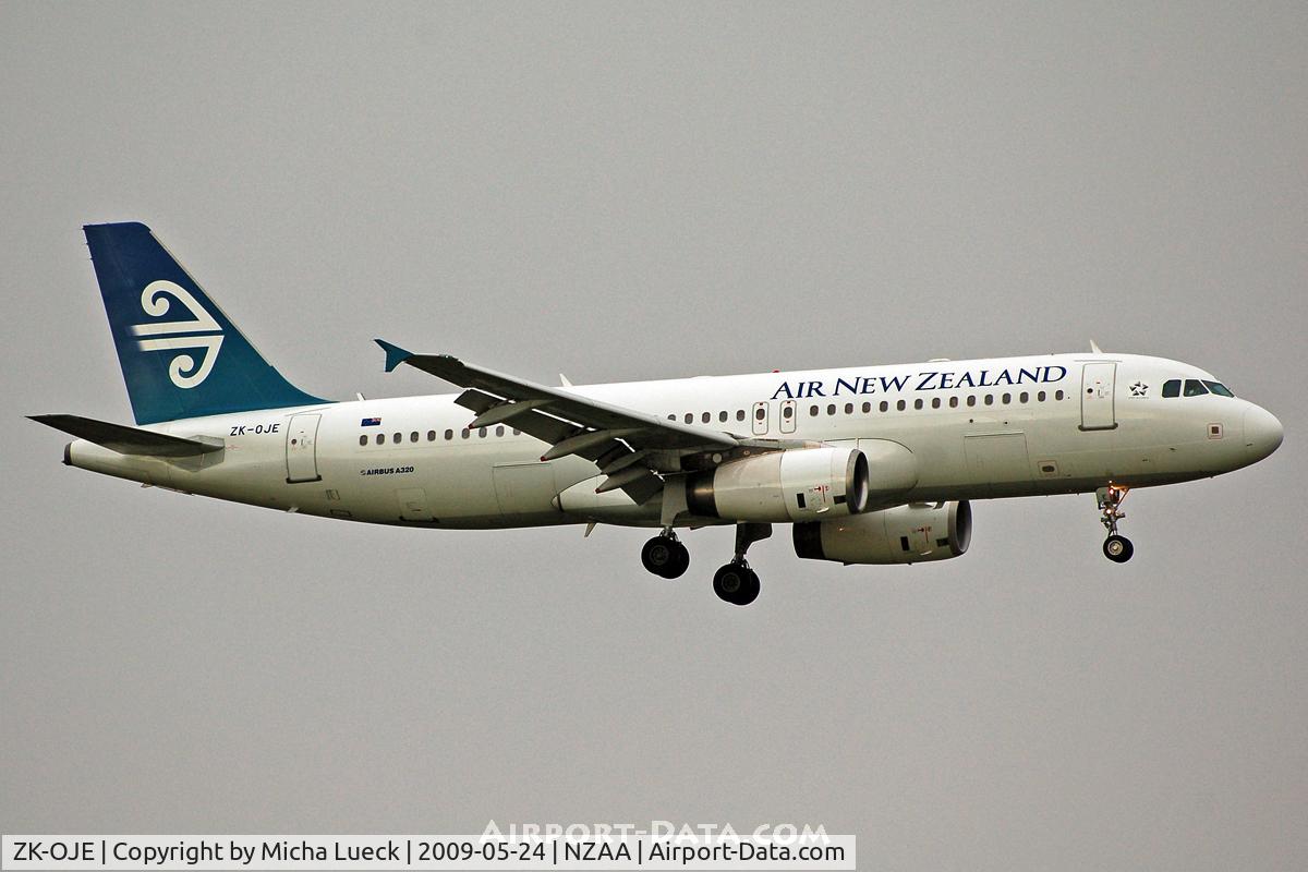 ZK-OJE, 2003 Airbus A320-232 C/N 2148, On finals