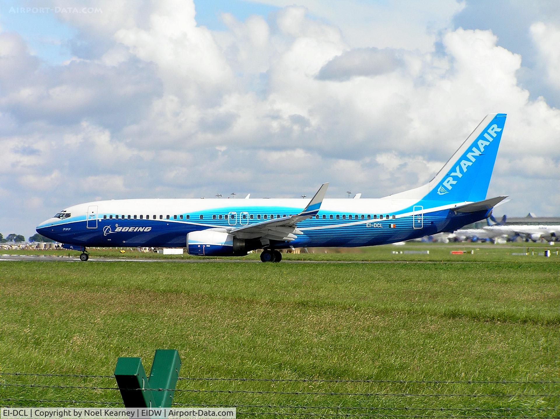 EI-DCL, 2004 Boeing 737-8AS C/N 33806, Departing RWY28 at Dublin