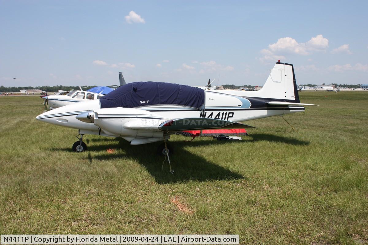 N4411P, Piper PA-23-160 Apache C/N 23-1923, Piper PA-23-160