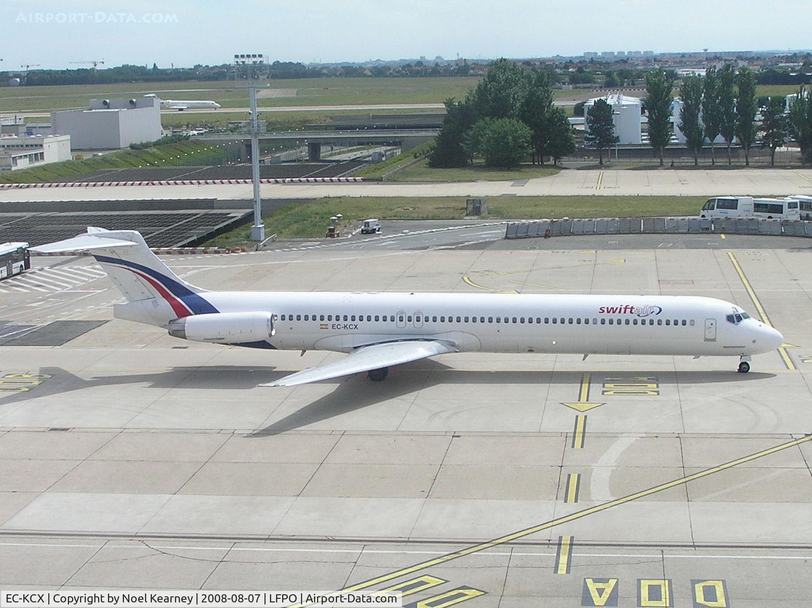 EC-KCX, 1988 McDonnell Douglas MD-83 (DC-9-83) C/N 49619, MD-83