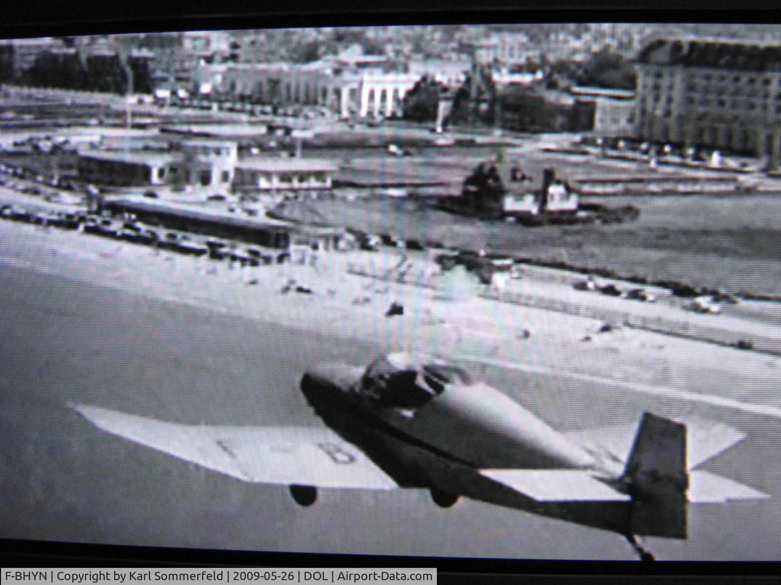 F-BHYN, Wassmer (Jodel) D-112 Club C/N 554, Movie: Le Baron de l'Ecluse