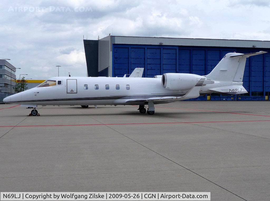 N69LJ, 1994 Learjet 60 C/N 60-027, visitor