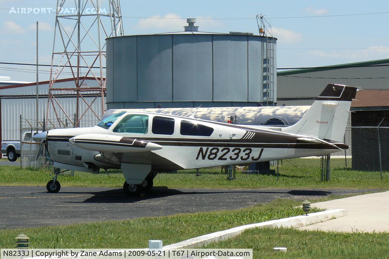 N8233J, 1990 Beech F33A Bonanza C/N CE-1528, At Hicks Field